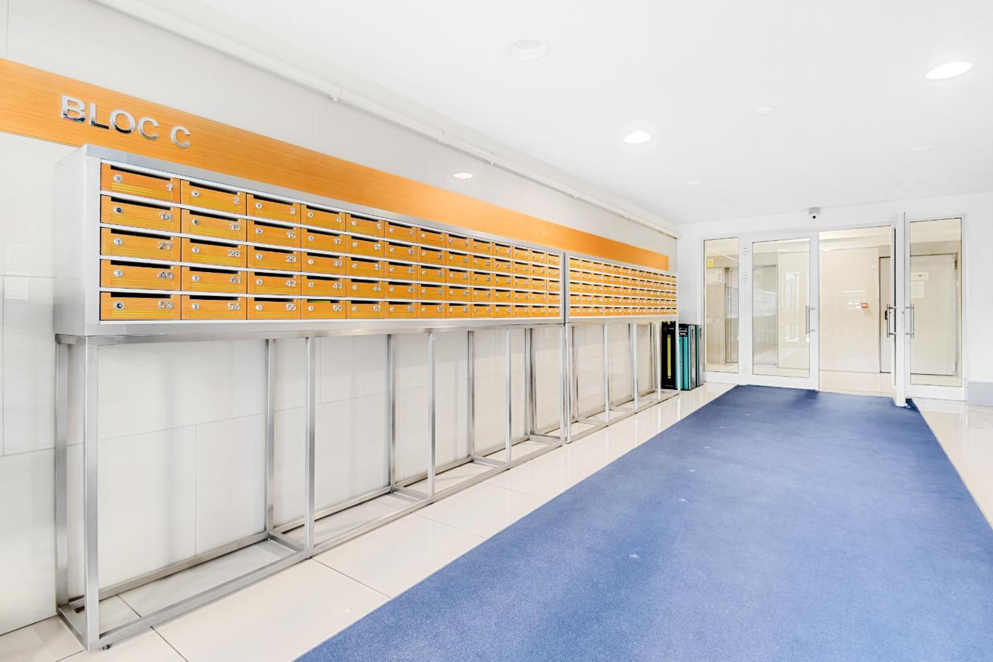 Central Studio With Balcony And Self Check-In Rh Living Bucarest Esterno foto