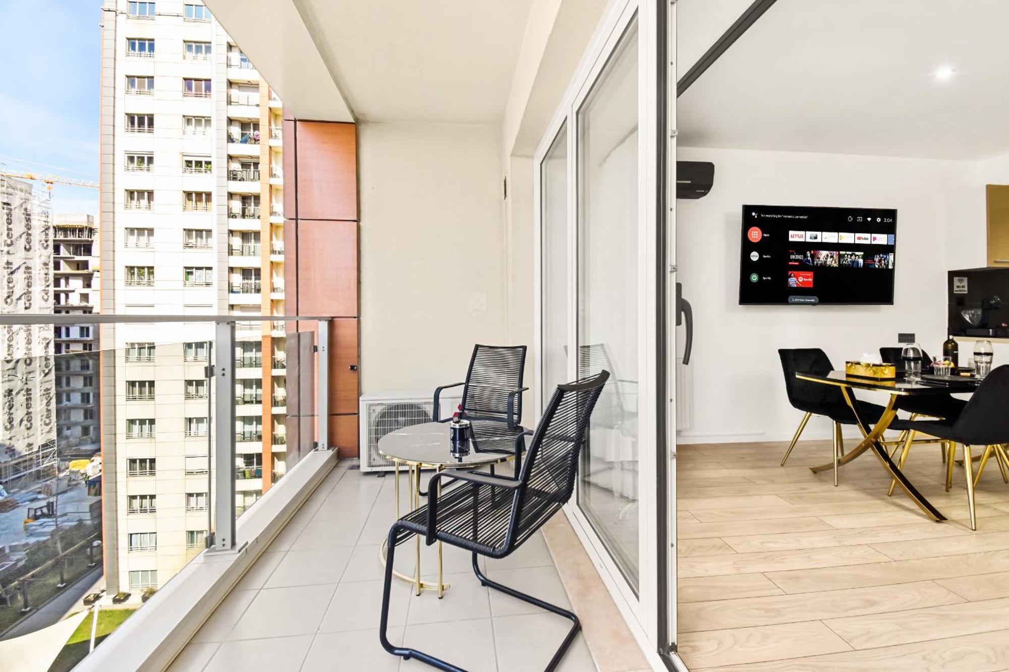 Central Studio With Balcony And Self Check-In Rh Living Bucarest Esterno foto